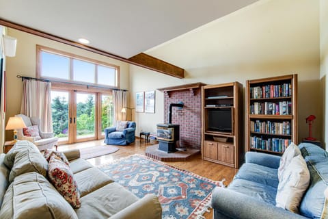 Valley Green House in King County