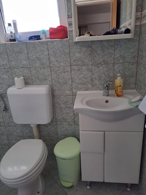 Small Nature house Teodora House in Novalja