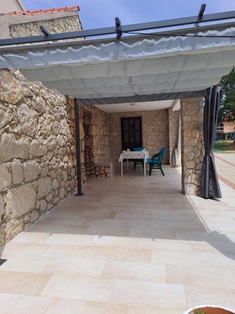 Small Nature house Teodora House in Novalja