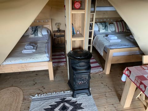 Safari Tent with Hot Tub in heart of Snowdonia Luxury tent in Wales