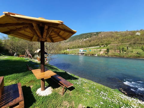 Apartmani Vila na Drini Bed and Breakfast in Montenegro