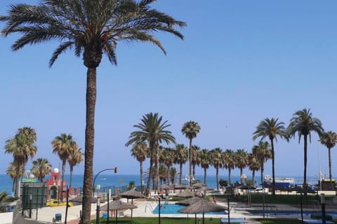 Pool view, Sea view