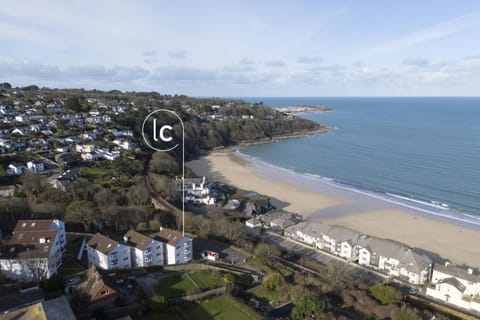 Property building, Bird's eye view, Beach, Sea view