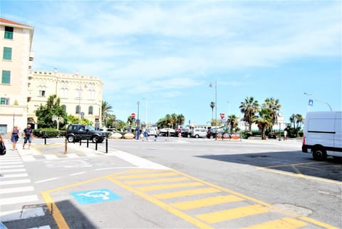 Portobello's - Work is Vacation Apartment in Albissola Marina