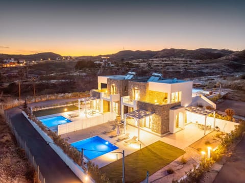 Property building, Natural landscape, Mountain view, Swimming pool