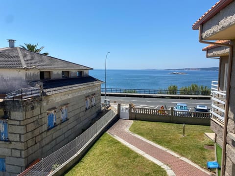 LANZADA HOLIDAYS Apartment in O Salnés