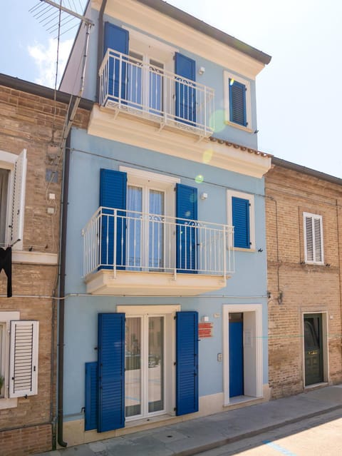 Camere Casa Azzurra Bed and Breakfast in Porto San Giorgio