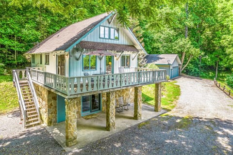 Grin and Bear It House in Qualla