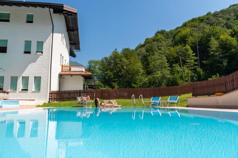 Maso dell Apicoltore Bed and Breakfast in Ledro