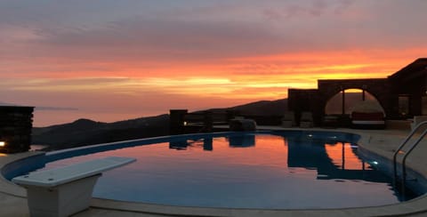 Natural landscape, Pool view, Sunset, sunbed