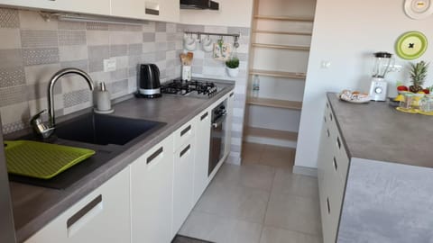 Oasis apartment with sea view and garden Apartment in Šibenik-Knin County, Croatia