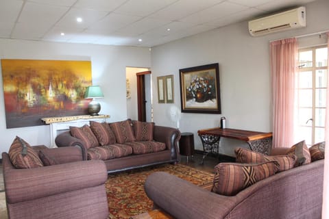 TV and multimedia, Living room, air conditioner
