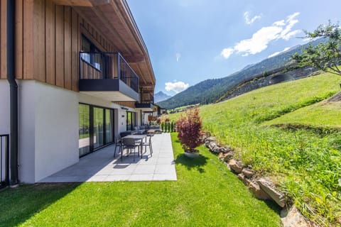 Property building, Garden