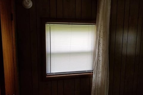 The Country Roads Cottage near WVU&COOPER'S ROCK Chalet in Shenandoah Valley