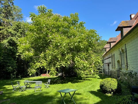 Domaine de Fresnoy Bed and Breakfast in Hauts-de-France