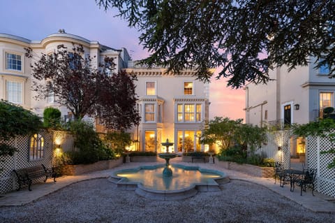 Luxury Villa - City Centre - Sleeps 13 Villa in Nottingham