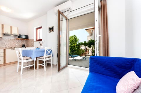 Balcony/Terrace, Dining area