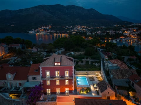 Property building, Night, Natural landscape, Bird's eye view, City view, Mountain view, Pool view, Swimming pool