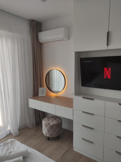 Bed, Evening entertainment, Bedroom, air conditioner