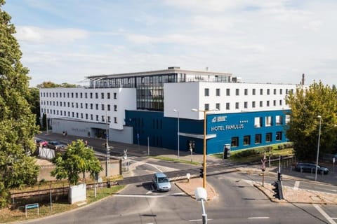 Property building, Neighbourhood, Street view, Location
