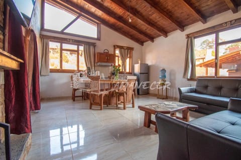 Cabaña Estrella House in State of Michoacán