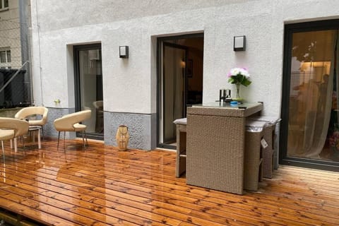 Patio, Garden