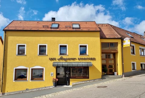 Property building, Facade/entrance