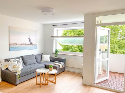 HAVEN STUUV - Zentral mit Balkon Apartment in Bremerhaven