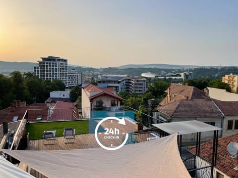 Neighbourhood, City view