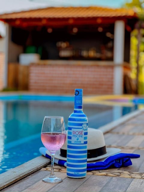 Day, Lounge or bar, Pool view, Swimming pool, Alcoholic drinks