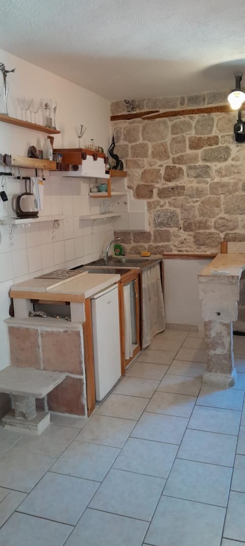 Slavko Apartment in Hvar