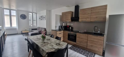 Vierzon superbe appartement Apartment in Centre-Val de Loire