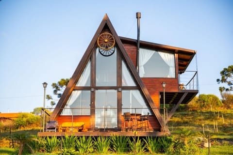 Property building, Facade/entrance, Day, Natural landscape, Garden, View (from property/room), Garden view, Area and facilities