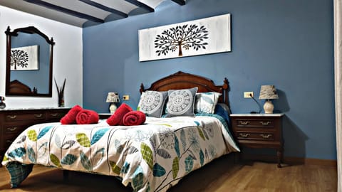 Bed, Bedroom, towels, wardrobe