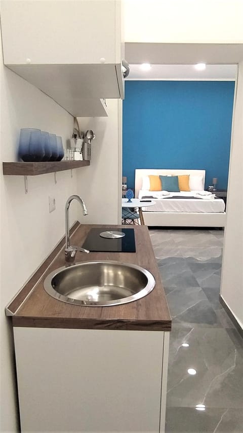 Coffee/tea facilities, Kitchen or kitchenette