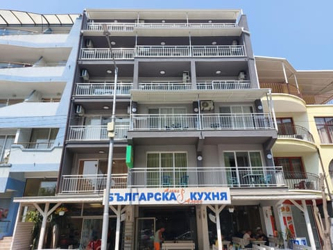 Facade/entrance, Balcony/Terrace, Balcony/Terrace, Street view, Street view, air conditioner, air conditioner