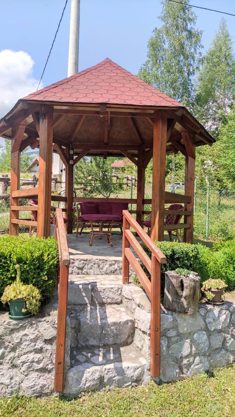 Secret Garden Kolašin House in Montenegro