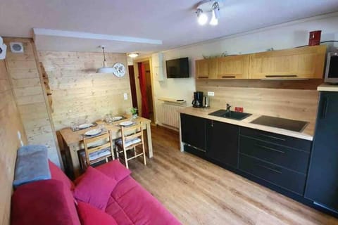Dining area, Communal kitchen
