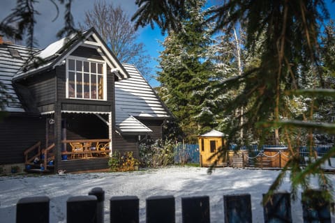 Property building, Day, Winter, Garden, children