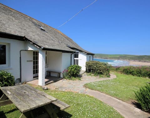 Gullsway Sandpiper House in England