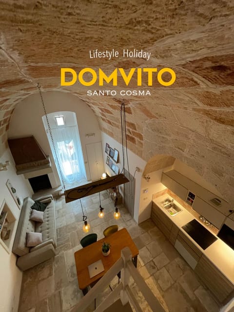 TV and multimedia, Kitchen or kitchenette, Living room, Seating area