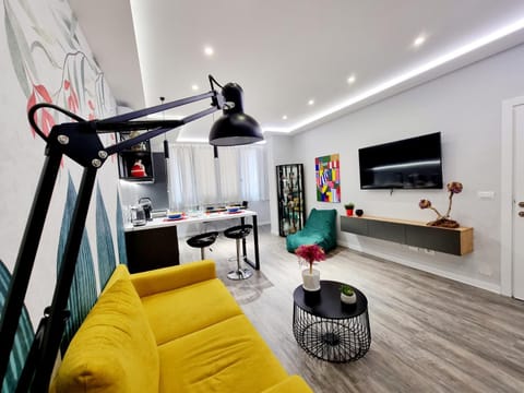 Communal lounge/ TV room, TV and multimedia, Living room, Lounge or bar, Seating area