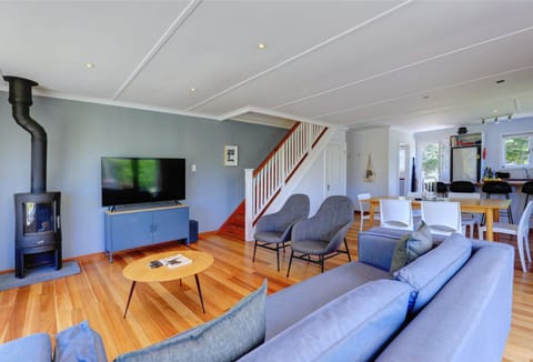 Communal lounge/ TV room, Living room, fireplace