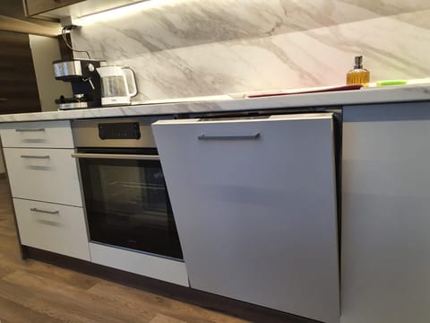 Coffee/tea facilities, Kitchen or kitchenette