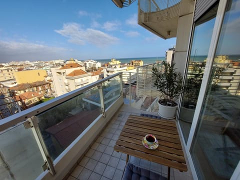 Balcony/Terrace, City view, Sea view