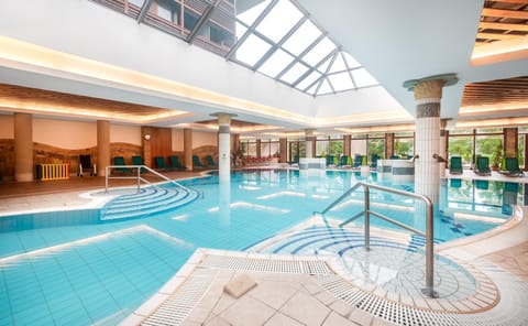 Hot Spring Bath, Swimming pool