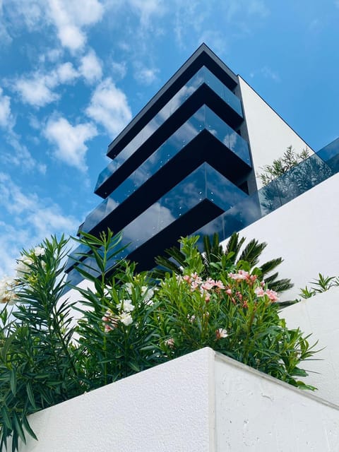 Property building, Balcony/Terrace