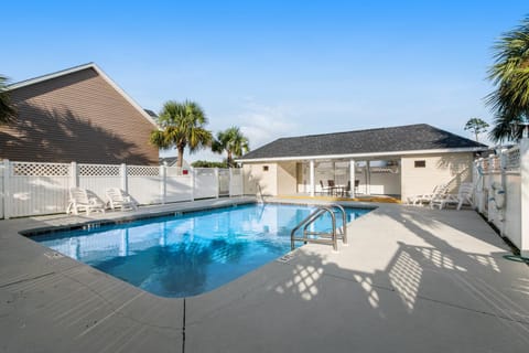 Paradise in the Palms House in Mexico Beach