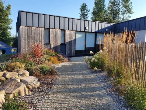 Maison plain-pied à Pleumeur-Bodou avec WIFI, jardin et terrasse - FR-1-368-306 House in Trégastel