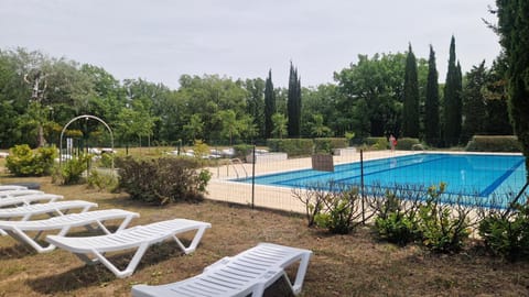 Pool view, Swimming pool, sunbed